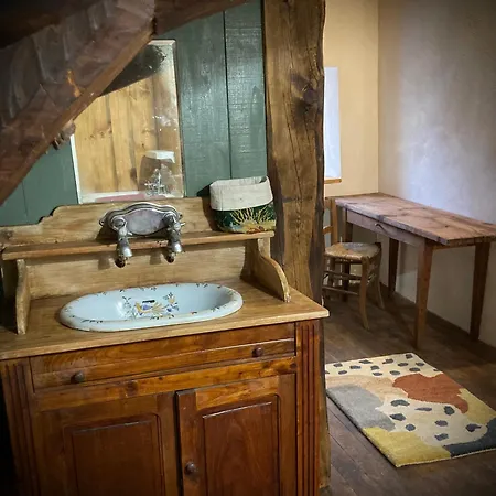 Bed & Breakfast Et Tables D'hotes - Les Ateliers De Pontajou - Pelerin Navette Gratuite A Saugues Venteuges