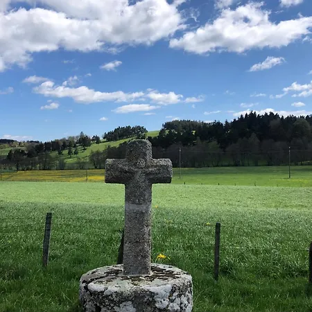 Bed & Breakfast Et Tables D'hotes - Les Ateliers De Pontajou - Pelerin Navette Gratuite A Saugues