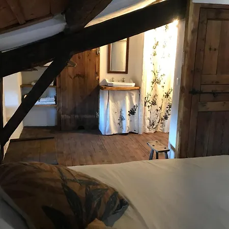 Bed & Breakfast Et Tables D'hotes - Les Ateliers De Pontajou - Pelerin Navette Gratuite A Saugues Venteuges