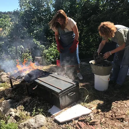 Et Tables D'hotes - Les Ateliers De Pontajou - Pelerin Navette Gratuite A Saugues Frühstückspension 3*