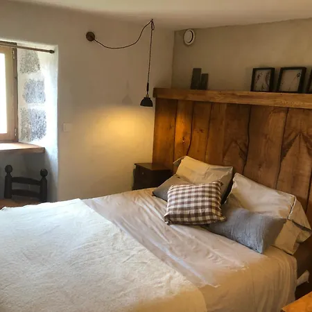 Et Tables D'hotes - Les Ateliers De Pontajou - Pelerin Navette Gratuite A Saugues 3* Venteuges