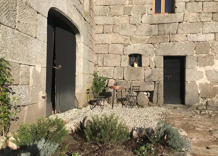 Et Tables D'hotes - Les Ateliers De Pontajou - Pelerin Navette Gratuite A Saugues 3* Venteuges