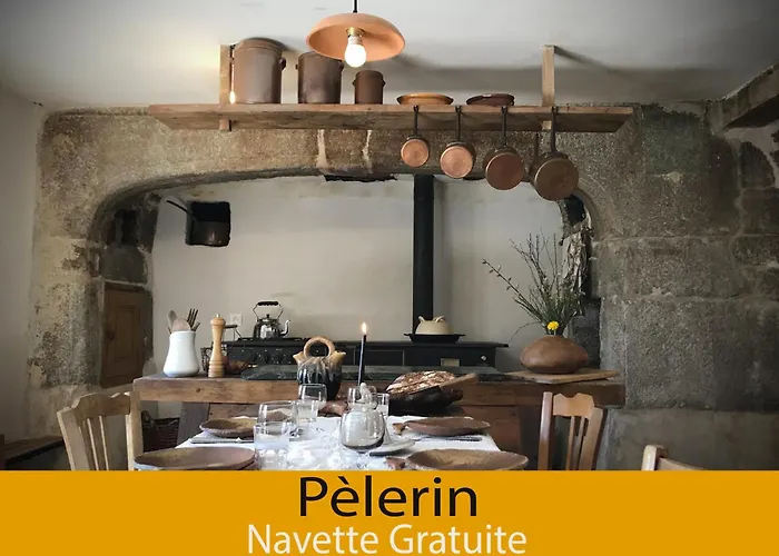 Et Tables D'hotes - Les Ateliers De Pontajou - Pelerin Navette Gratuite A Saugues 3* Venteuges