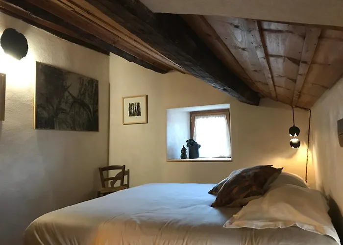 Et Tables D'hotes - Les Ateliers De Pontajou - Pelerin Navette Gratuite A Saugues 3* Venteuges