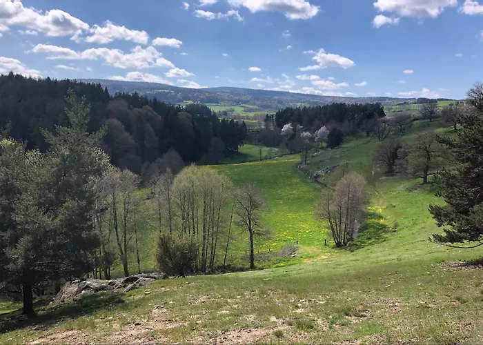 Frühstückspension Et Tables D'hotes - Les Ateliers De Pontajou - Pelerin Navette Gratuite A Saugues