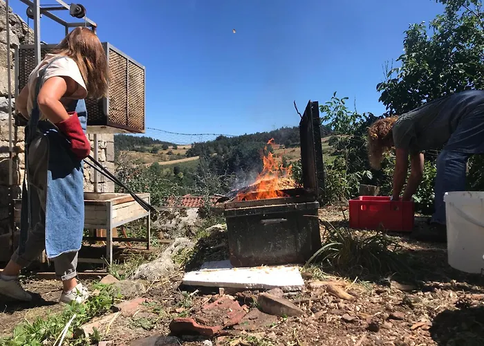 Frühstückspension Et Tables D'hotes - Les Ateliers De Pontajou - Pelerin Navette Gratuite A Saugues