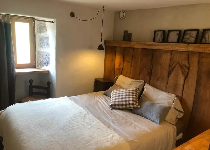 Et Tables D'hotes - Les Ateliers De Pontajou - Pelerin Navette Gratuite A Saugues 3* Venteuges