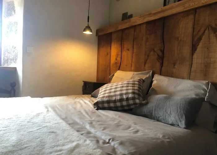 Frühstückspension Et Tables D'hotes - Les Ateliers De Pontajou - Pelerin Navette Gratuite A Saugues 3*